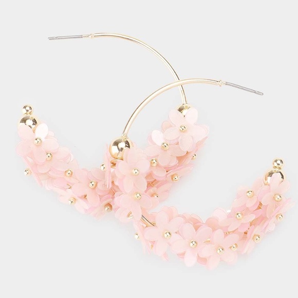 Jewelry - 🆕 Metal Half Hoop Flower Cluster Earrings